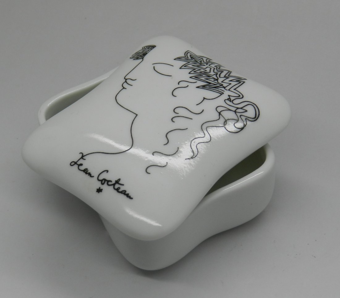 Jean Cocteau Trinket Box: A vintage 20th century Jean Cocteau Rosenthal trinket box Measures: 1 x 3 inches