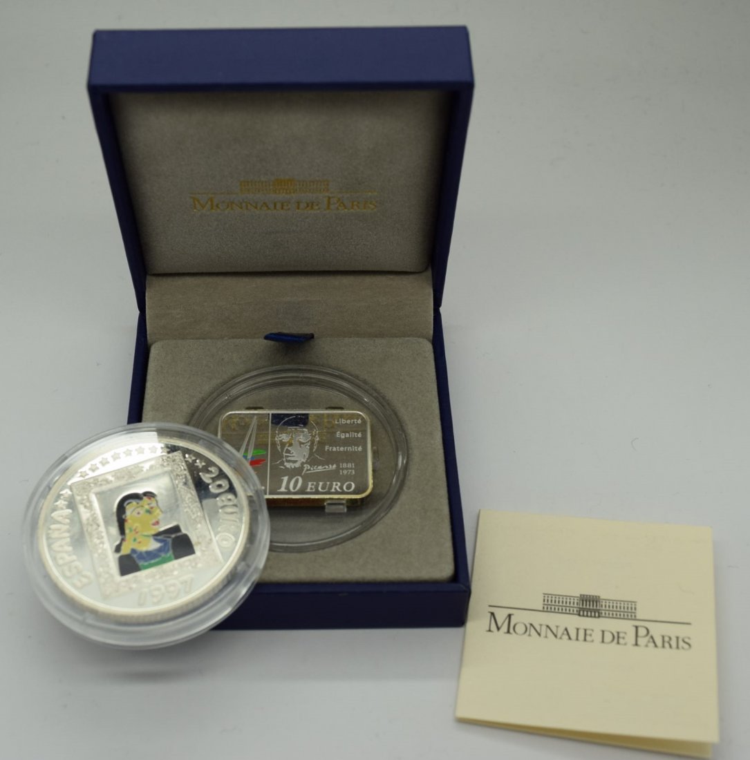 Pablo Picasso Silver Art Coin (1 of 2)