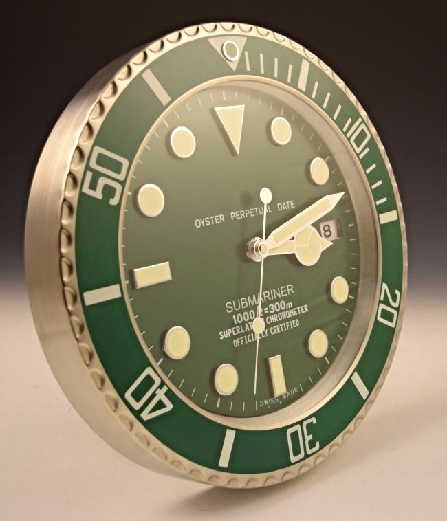 Oyster Submariner Luminous Clock (1 of 4)