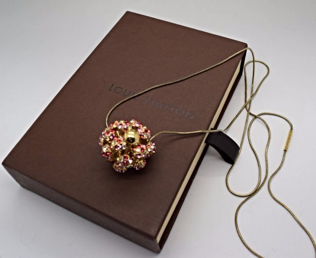 Louis Vuitton Necklace (1 of 4)