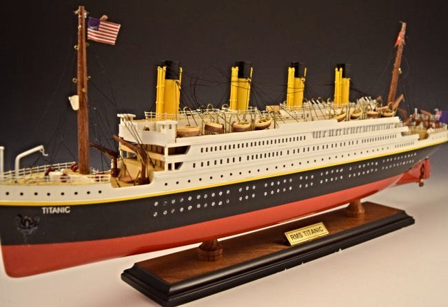 RMS Titanic Cruise Ship (1 of 4)