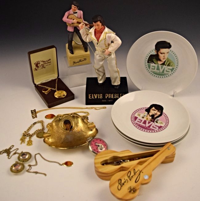 Grouping of Elvis Presley Memorabilia (1 of 6)