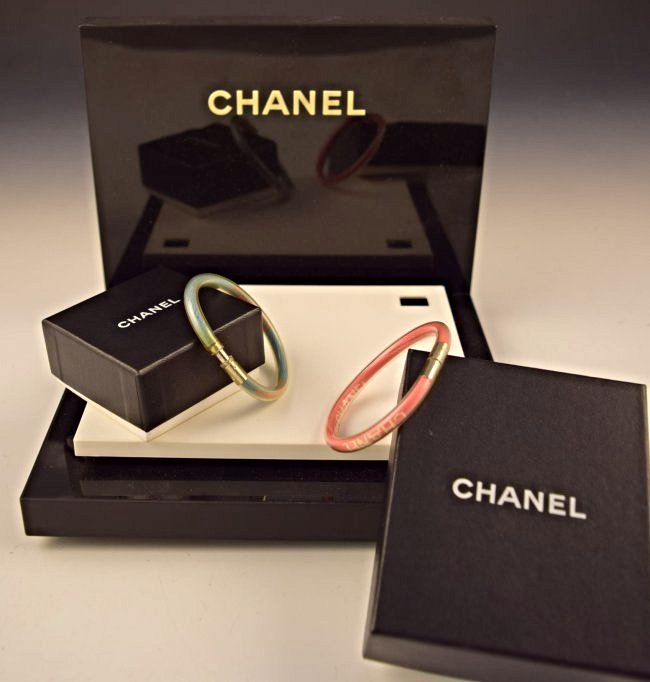 Chanel Bracelets With Display (1 of 3)