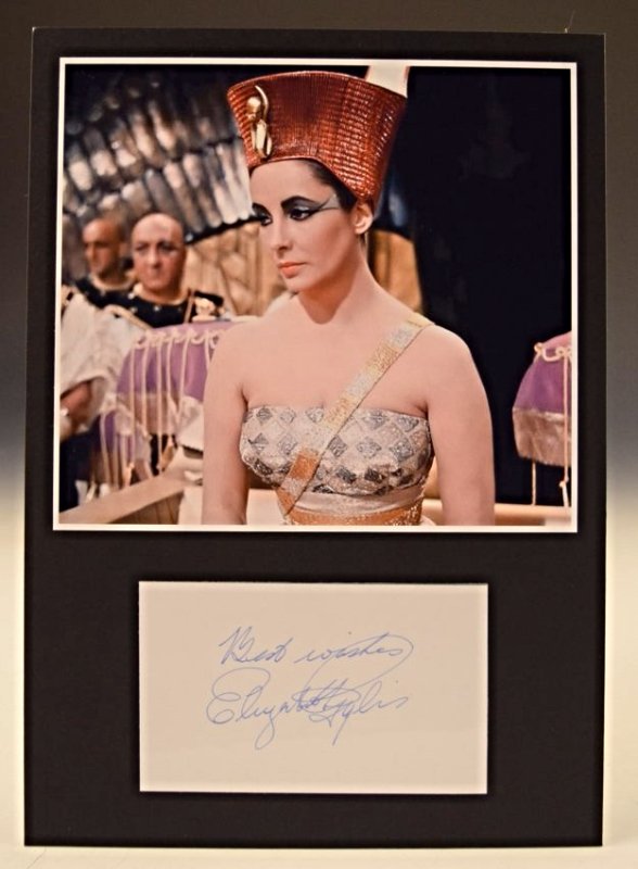 Elizabeth Taylor Autograph (1 of 2)