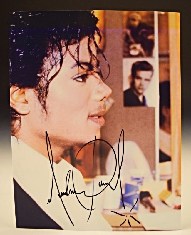 Michael Jackson Signed Photo (1 of 2)