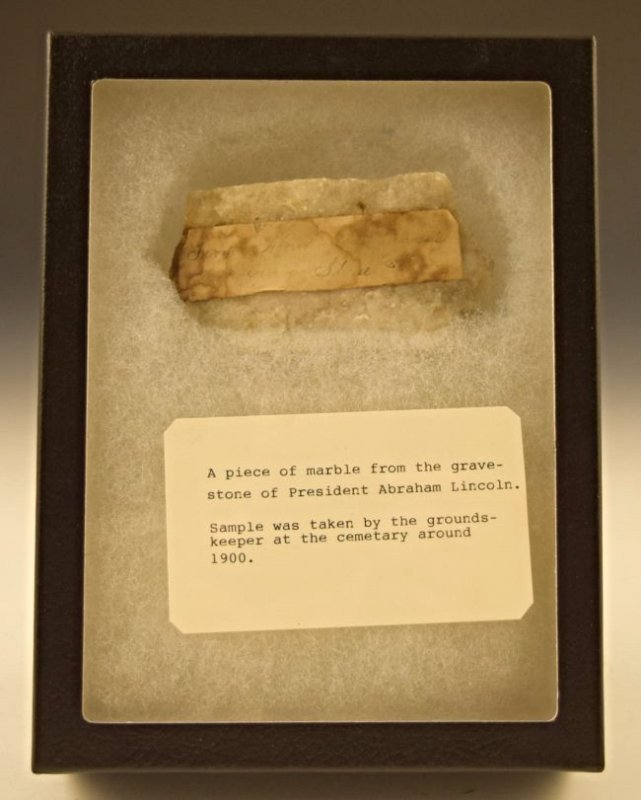 Abraham Lincoln Marble Grave Stone (1 of 4)