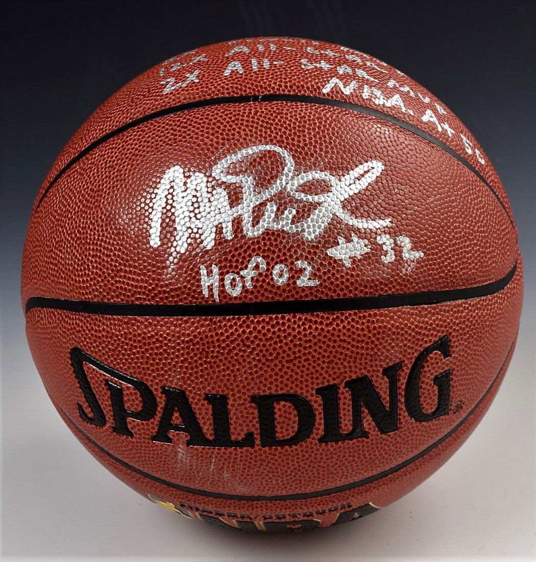 Magic Johnson Signed Basketball (1 of 4)