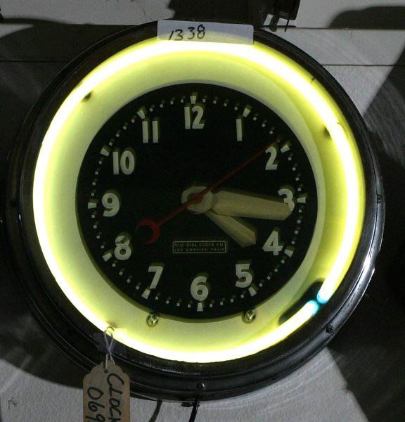 1338 Glodial Neon Clock Formerly "Belfast Water"