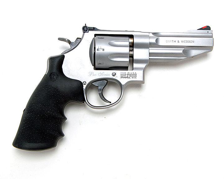 Smith and Wesson 627 8 shot, pro series, 357 mag,: Smith and Wesson 627 8 shot, pro series, 357 mag, original box with paperwork, factory grip, 3 1/2" barrell, stainless steele, full moon clips included