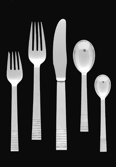 Georg Jensen Paralle Sterling Flatware: Georg Jensen Paralle Sterling Flatware service in fine lightly used condition with no monograms. App. 103 Ounces of Sterling Twelve dinner knives Twelve dinner forks Twelve table spoons Twelve salad f