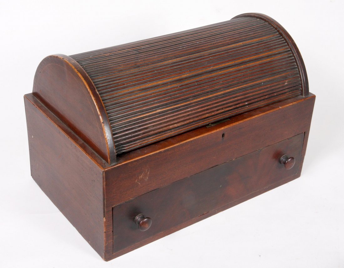 Personal Roll Top Mens vanity box: Personal Roll Top Mens vanity box or field desk, some string inlay, Mahogany , drawer reworked 17.5" x 11.5 x 12.5"