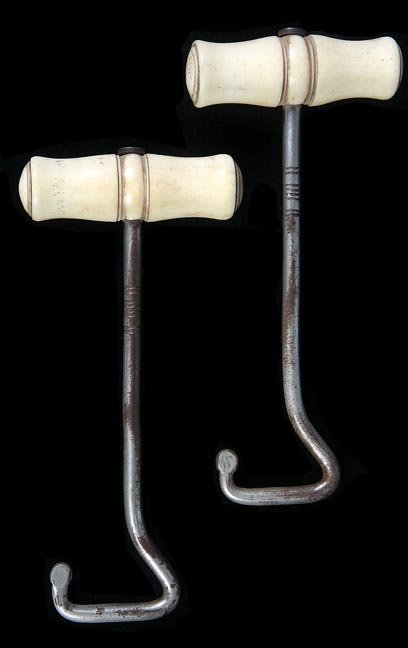 189. Pair of Ivory Boot Pulls: 189. Pair of Ivory Boot Pulls