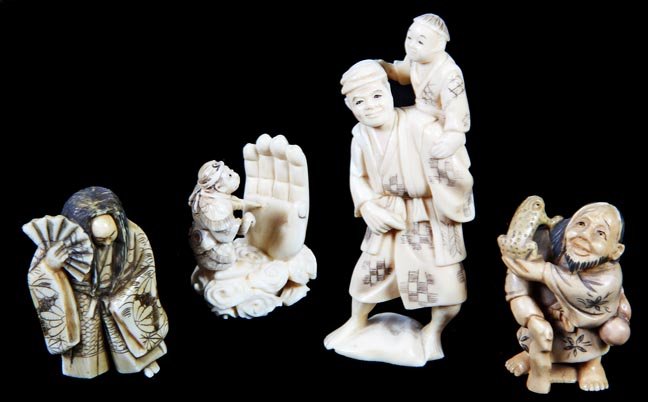 212. Netsuke and Ivory an Asian Ivory Carving Lot: 212. Netsuke and Ivory an Asian Ivory Carving Lot