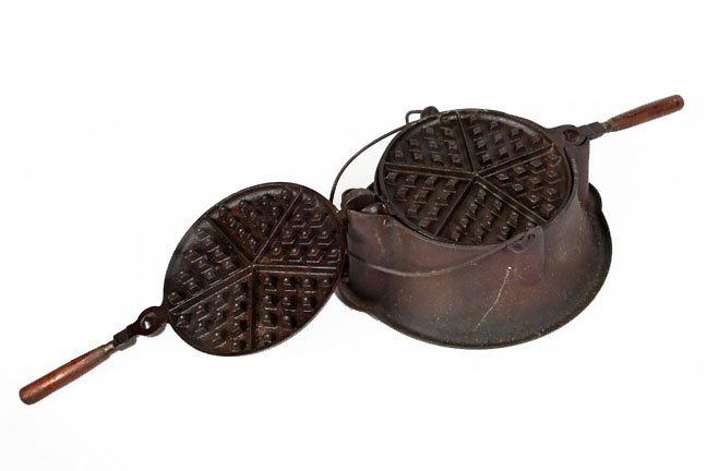 Wapak cast iron waffle iron: Wapak cast iron waffle iron