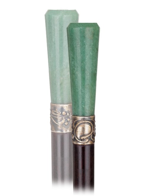 143. Art Nouveau Hard Stone Cane-Ca. 1910-Plain and: 143. Art Nouveau Hard Stone Cane-Ca. 1910-Plain and stretching green aventurine Milord knob and its silver plated Art Nouveau collar, ebony shaft and a horn ferrule. Interplay of color, shape and prop