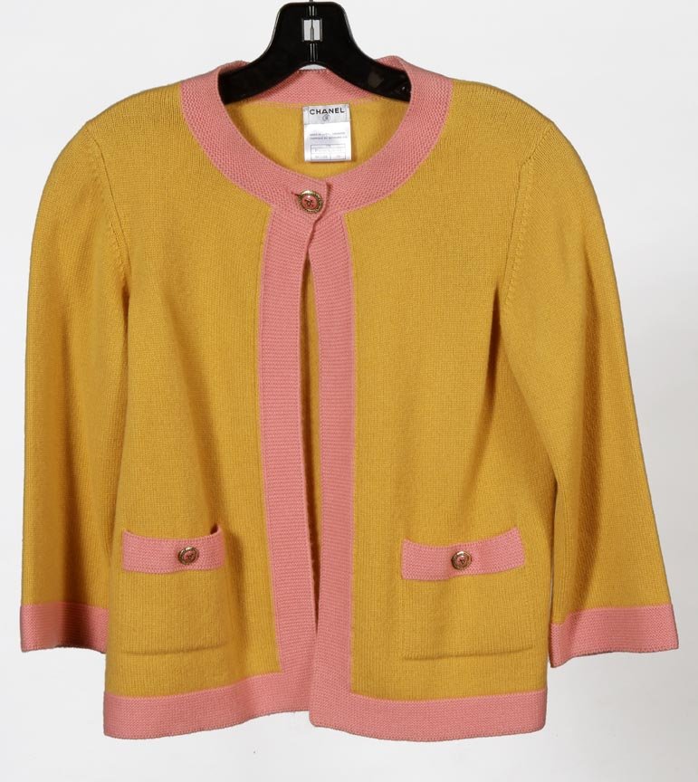 Chanel-Yellow and pink cashmere sweater and pink tank: Chanel-Yellow and pink cashmere sweater and pink tank top combo, size 38, M5118 spring 2007