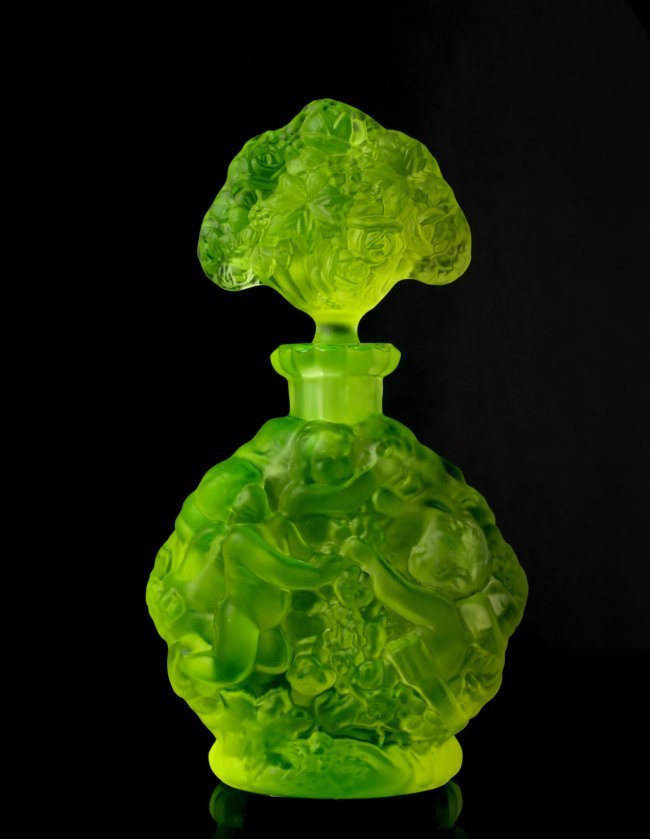 Bohemian Art Deco Glass Perfume Bottle: Very beautiful decoration,this piece is a great addition to collection or agreat gift. It is breathtaking high quality satin finish glass in stylish Art Deco French design. This Perfume Bottle was ori