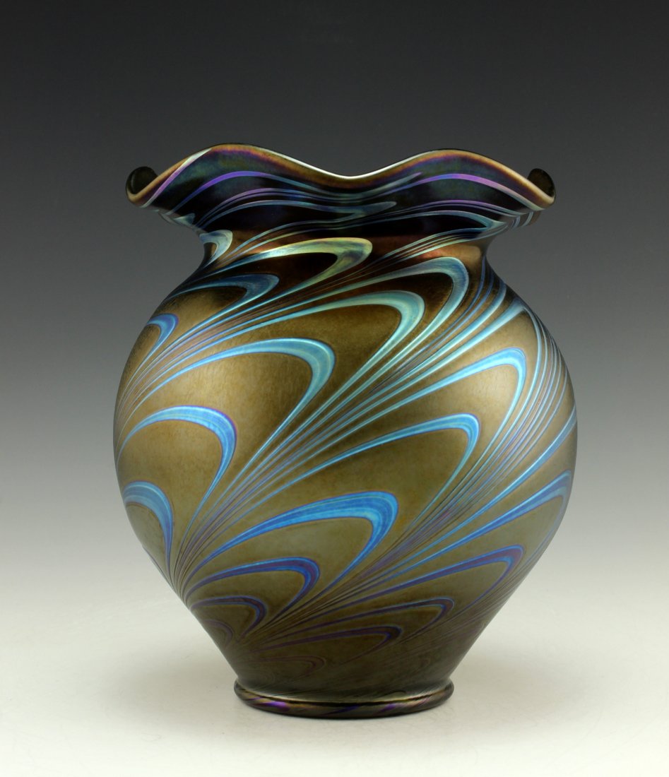 Glamorous Bohemian Art Nouveau Loetz Style Glass Vase: Art Nouveau Iridescent Art Glass Vase. This piece is a great addition to collection or a great gift. Extraordinary beautiful piece of the finest quality glass. Dimensions: Height: 8 " ( 20 cm ), Width