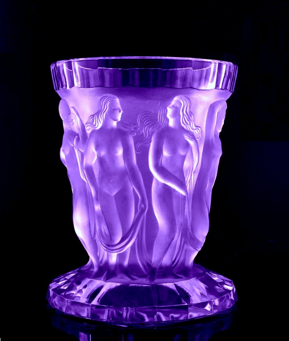 Art Deco 1930' Alexandrite Glass Large Vase: This piece is a great addition to collection or a great gift. Timeless design - Top Qality Art Deco Glass Vase. This vase was originally made by LALIQUE. This piece was made in Bohemia from ORIGINAL a