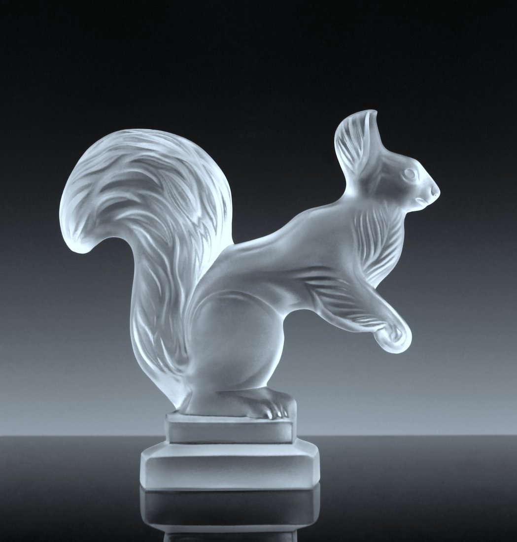 Art Deco 1930' Glass Car Mascot ' Squirrel ' Sculpture: This piece is a great addition to collection or a great gift. Timeless design - Top Qality Art Deco Glass Car Mascot Hood Ornament Figurine. This car mascot was originally made by LALIQUE, this piece 