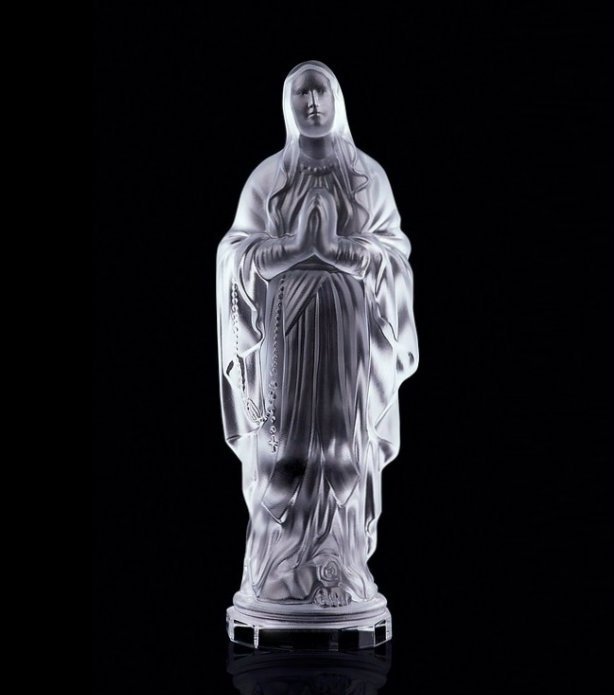 Art Deco 1930' Glass Statue ' Virgin Mary ': This piece is a great addition to collection or a great gift. Timeless design - Top Qality Art Deco Glass ' Gold Fish' Sculpture. This Sculpture was originally made by LALIQUE, this piece was made in