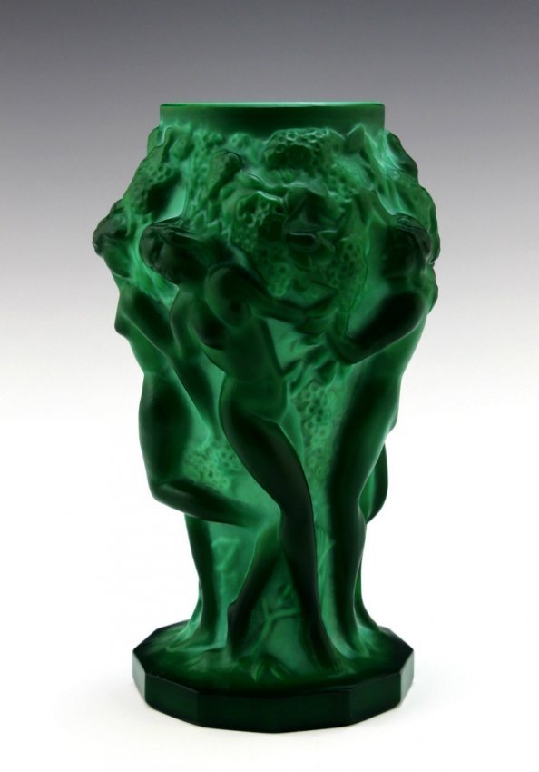 Art Deco 1930' Bohemian Malachite Glass Vase H.Hoffmann: This piece is a great addition to collection or a great gift. Timeless design - Top Qality Art Deco Jade Malachite Glass Vase. This vase was originally made by LALIQUE. This piece was made in Bohemia