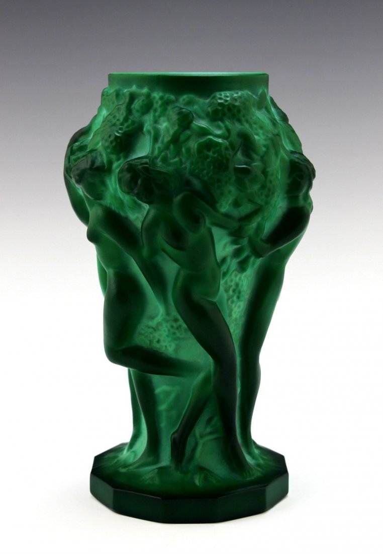 Art Deco 1930' Bohemian Malachite Glass Vase H.Hoffmann: This piece is a great addition to collection or a great gift. Timeless design - Top Qality Art Deco Jade Malachite Glass Vase. This vase was originally made by LALIQUE. This piece was made in Bohemia 