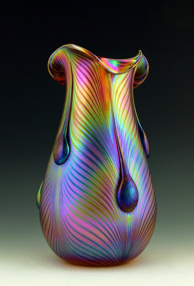 Glamorous Bohemian Art Nouveau Glass Vase Loetz Style: Art Nouveau Iridescent Art Glass Vase Loetz Style. This piece is a great addition to collection or a great gift. Extraordinary beautiful piece of the finest quality glass. Dimensions: Height: 10 " ( 2