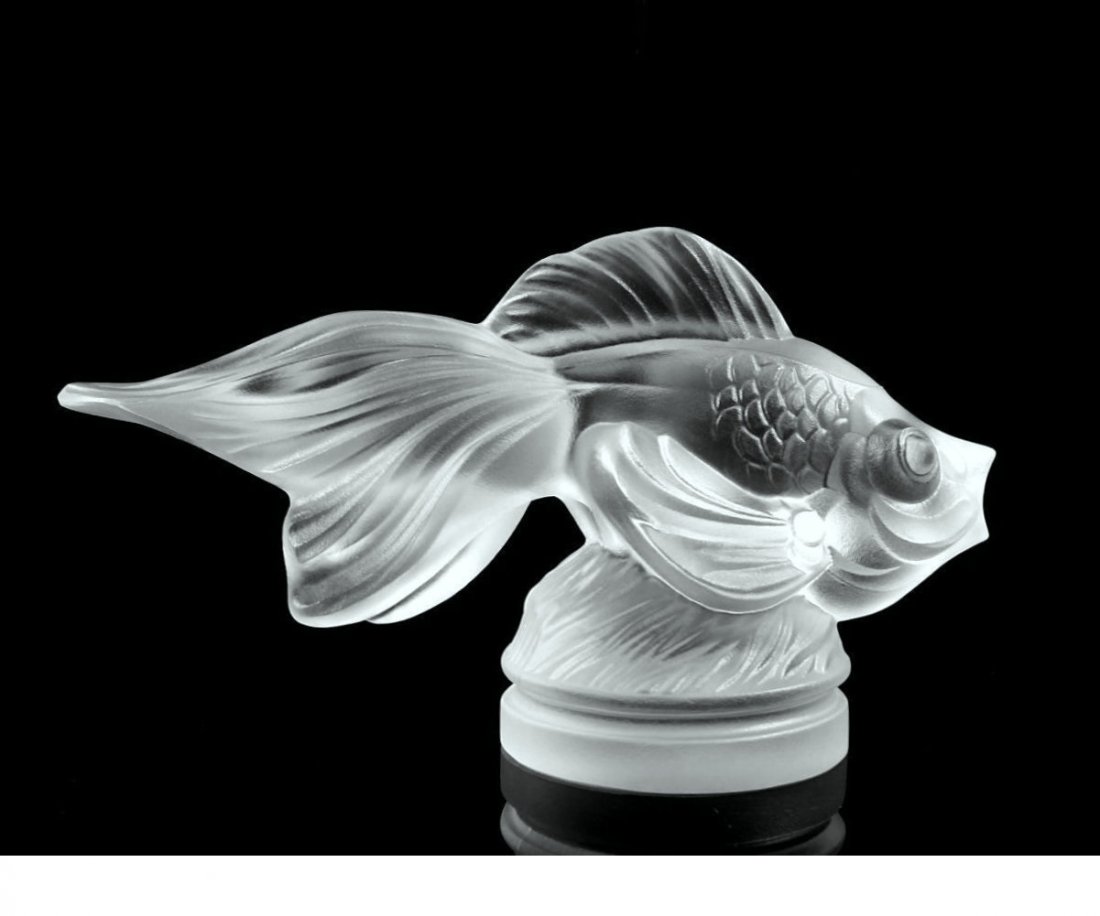 Glamorous Art Deco 1930' Satin Glass ' Gold Fish ': This piece is a great addition to collection or a great gift. Timeless design - Top Qality Art Deco Glass ' Gold Fish' Sculpture. This Sculpture was originally made by LALIQUE, this piece was made in 