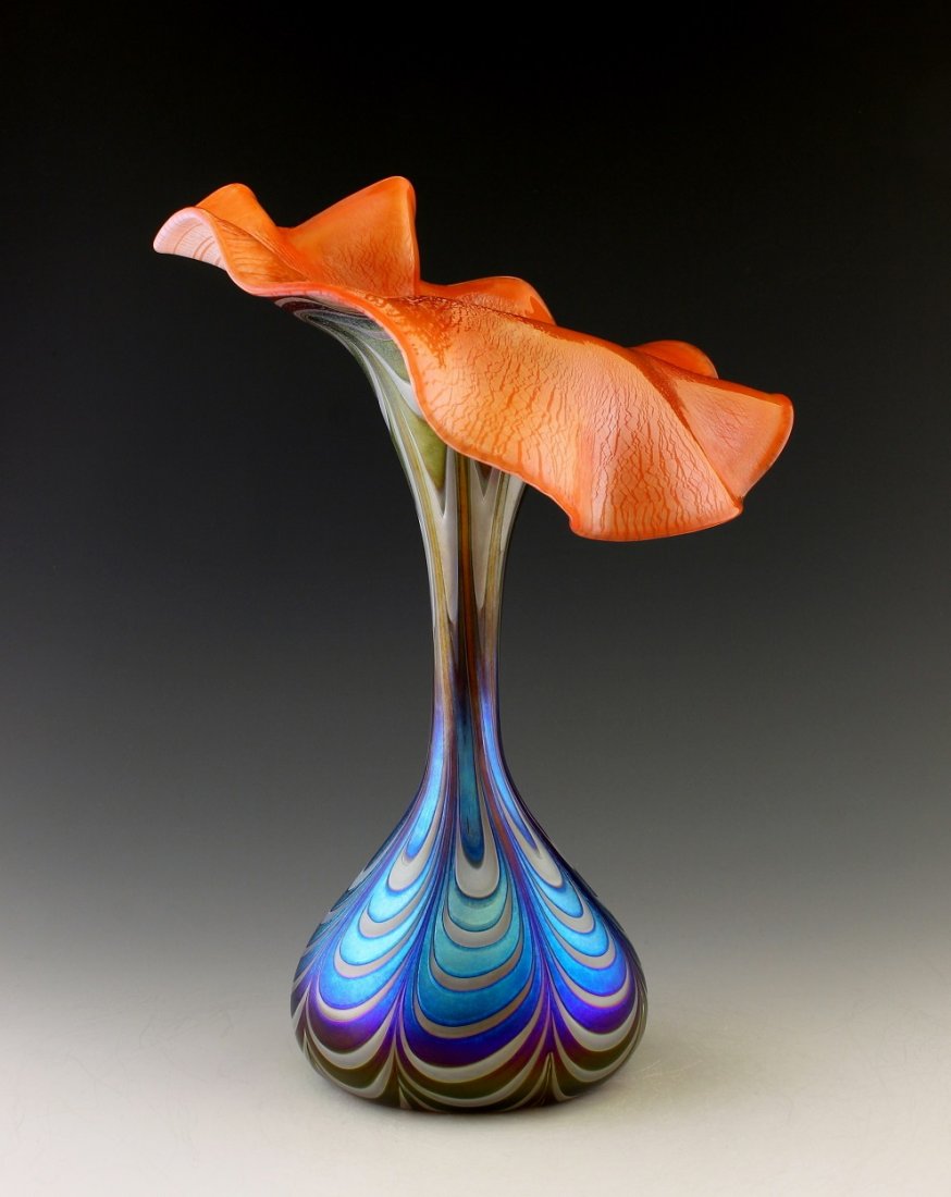 Art Nouveau Iridescent Art Glass Vase Tiffany Style (1 of 1)