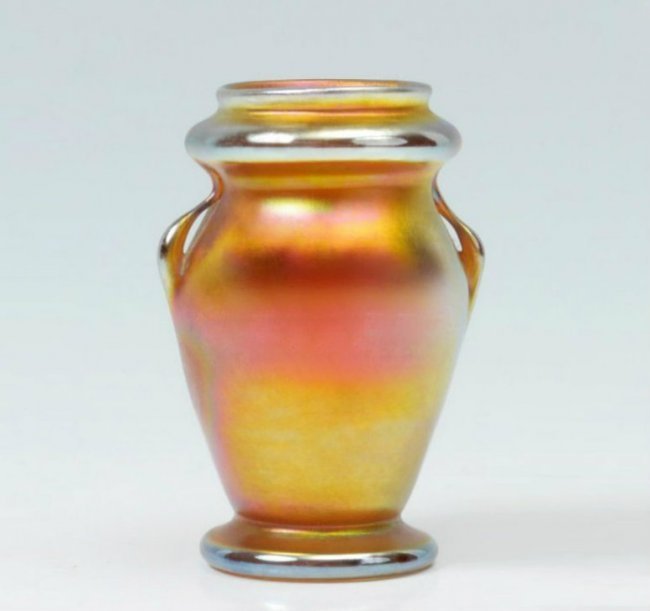 Art Nouveau Tiffany Studios Vase Iridescent Art Glass (1 of 2)