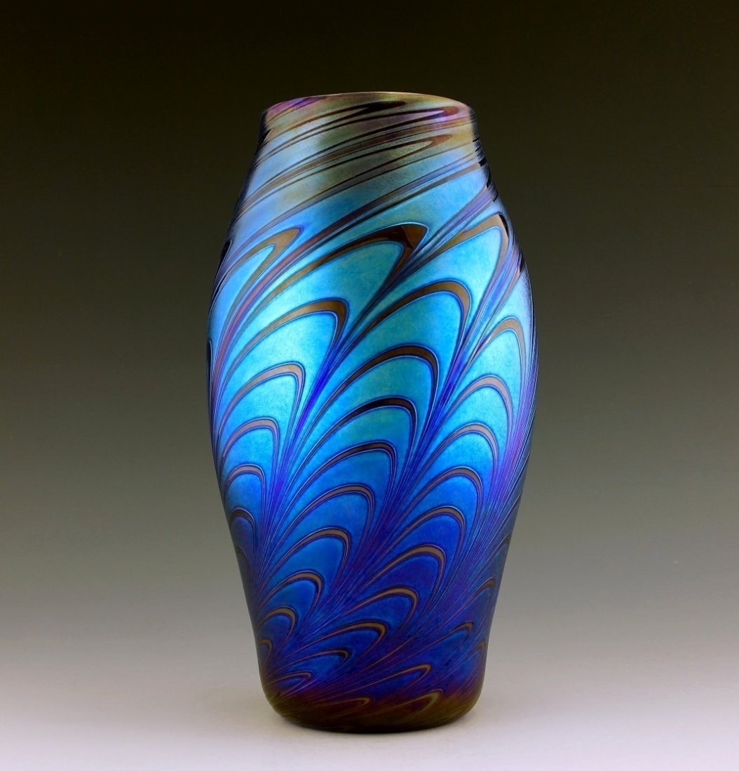 Art Nouveau Glass Vase Glamorous Tiffany or Loetz Decor (1 of 2)