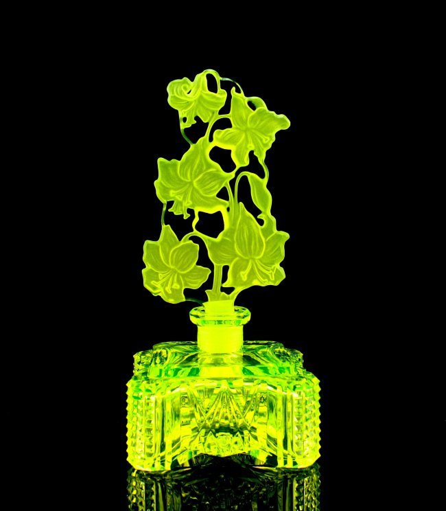 Art Deco 1930' Bohemian Vaseline Glass Collectible Perfume Bottle (1 of 2)