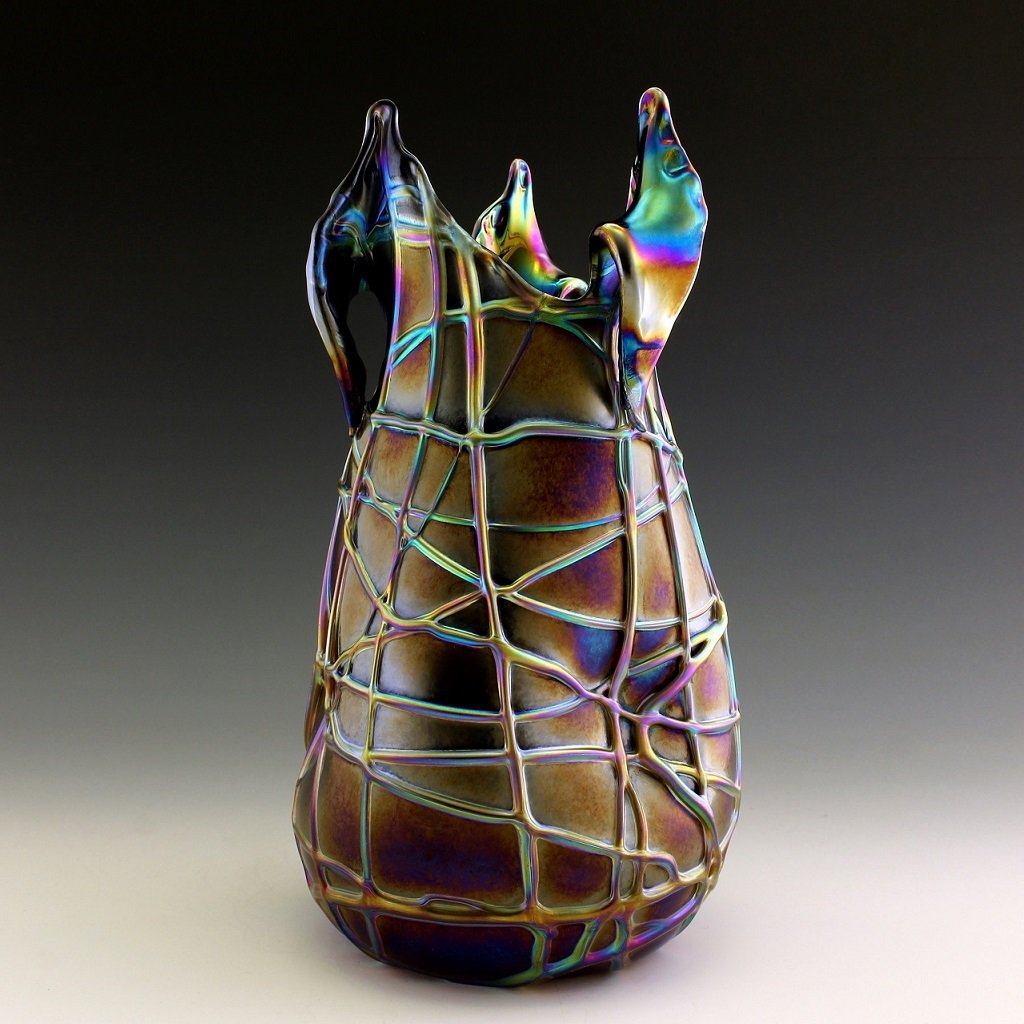 Art Nouveau Glass Vase Glamorous Tiffany or Loetz Decor: Art Nouveau Iridescent Art Glass Loetz or Tiffany Studios Decor. This piece is a great addition to collection or a great gift. Extraordinary beautiful piece of the finest quality glass. Dimensions: He