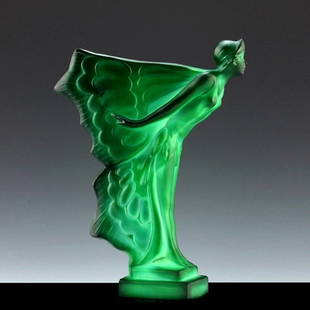 Art Deco Hood Ornament Rolls Royce ' Flying Lady ' 1930' H.Hoffmann by Lalique Malachute Sculpture: This piece is a great addition to collection or a great gift. Timeless design - Top Qality Art Deco Malachite Art Glass Car Mascot Classic Cars. Rolls Royce-Hood Ornament ' Flying Lady ' Figurine.