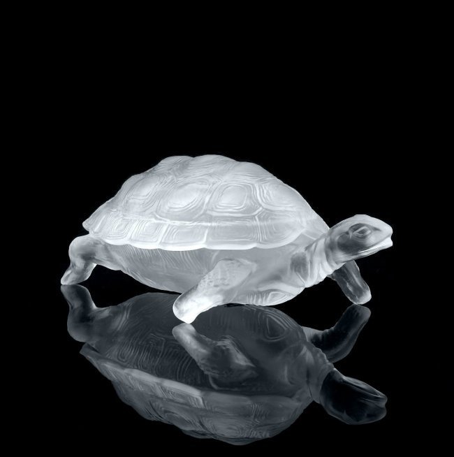 Art Deco 1930's Clear Satin Glass Jewellery Box: This piece is a great addition to collection or a great gift. Timeless design - Top Qality Art Deco Clear Satin Frosted Glass Bowl, Jewellery Box. This Art Glass box was originally made by LALIQUE. Th