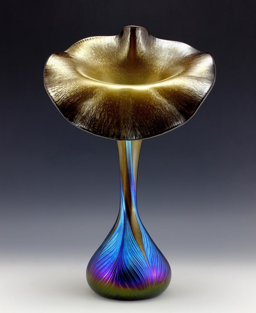 Glamorous Art Nouveau Jugendstil Iridescent Glass Vase: Art Nouveau Iridescent Collectible Art Glass in the style of Loetz or Tiffany Studios. This piece is a great addition to collection or a great gift. Extraordinary beautiful piece of the finest quality