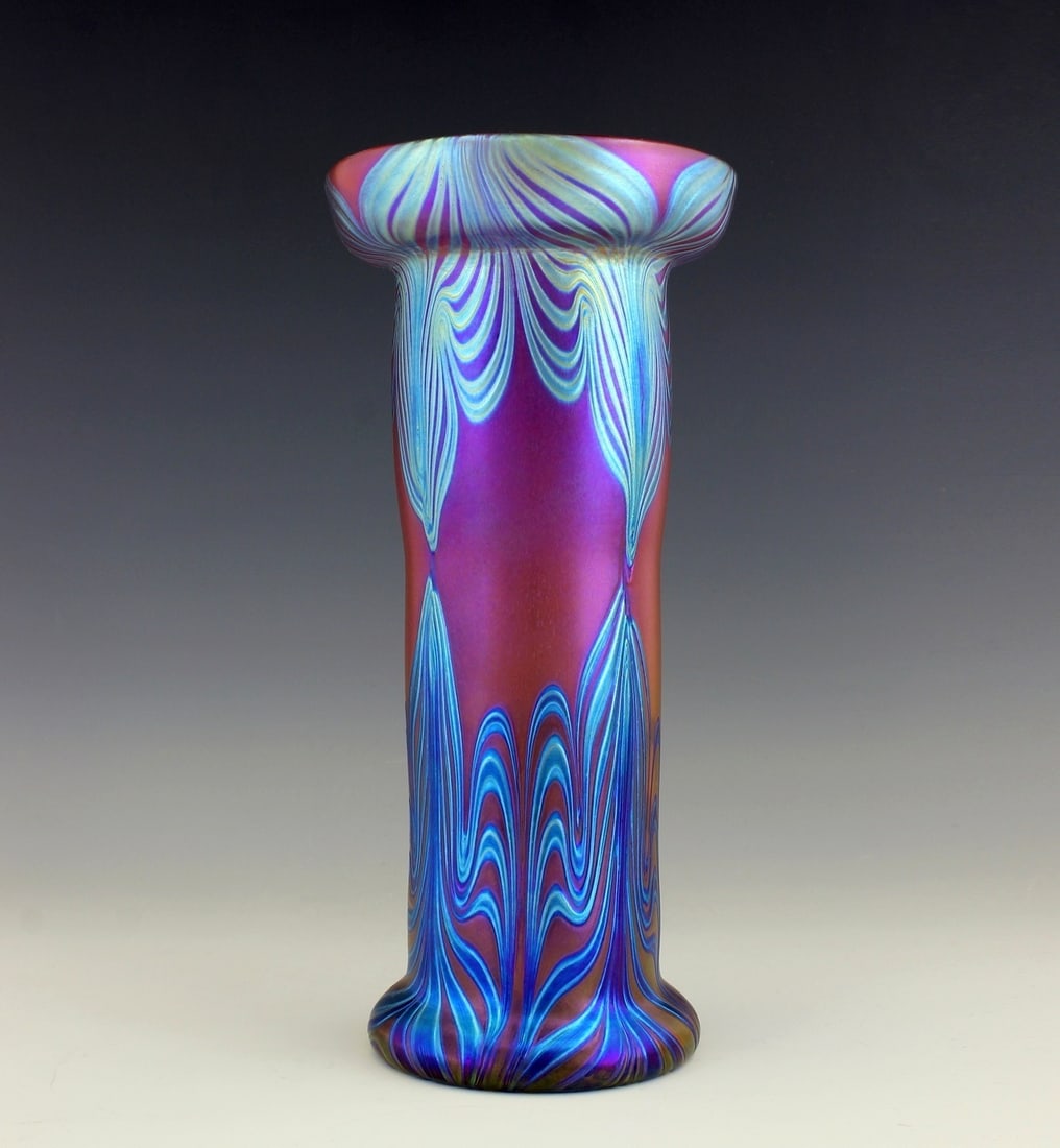 Glamorous Art Nouveau Iridescent Glass Vase: Art Nouveau Iridescent Collectible Art Glass in the style of Loetz or Tiffany Studios. This piece is a great addition to collection or a great gift. Home Décor. Extraordinary beautiful piece of the f