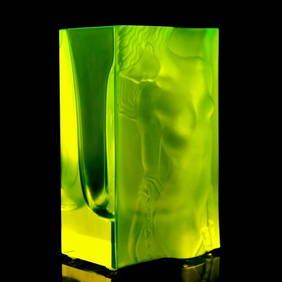 Art Deco Vaseline Uranium Glass Vase ' Odalisque ' 1930' H.Hoffmann (1 of 2)