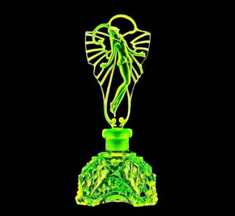 Glamorous Art Deco Vaseline Uranium Glass Collectible Perfume Bottle 1930' H.Hoffmann: Very beautiful decoration,this piece is a great addition to collection or agreat gift. It is breathtaking high quality satin finish glass in stylish Art Deco French design. Really nice piece that