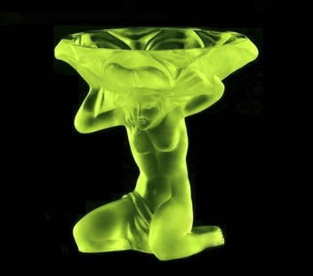 Art Deco Sculpture Vaseline Uranium Glass Bowl 1930' H.Hoffmann by Lalique: This piece is a great addition to collection or a great gift. Timeless design - Top Qality Art Deco Vaseline Uranium Art Glass Bowl. This piece was made in Bohemia from the ORIGINAL antique vintage mo