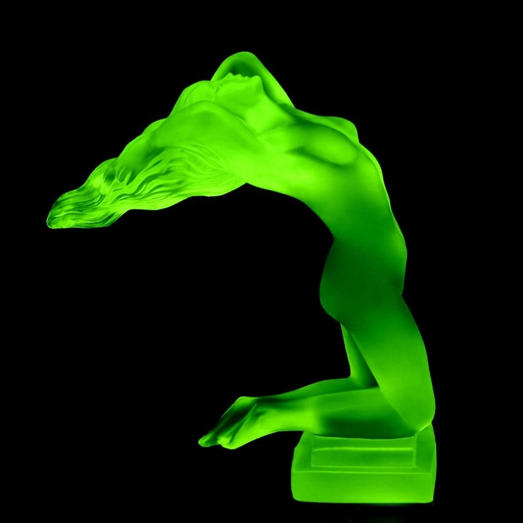 Art Deco 1930' Green Uranium Glass ' Chrysis ' Hood Ornament H.Hoffmann by Lalique: This piece is a great addition to collection or a great gift. Timeless design - Top Qality Art Deco Vaseline Uranium Glass. Collectible Glass Sculpture Car Mascot Hood Ornament Figurine. This piece wa