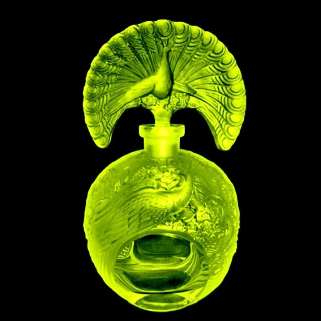 Art Deco Bohemian Vaseline Uranium Glass Perfume Bottle 1930' H.Hoffmann: This piece is a great addition to collection or a great gift. Top Qality Art Deco Glass Perfume Bottle. This piece was made in Bohemia from the ORIGINAL antique vintage molds that was used back in 193