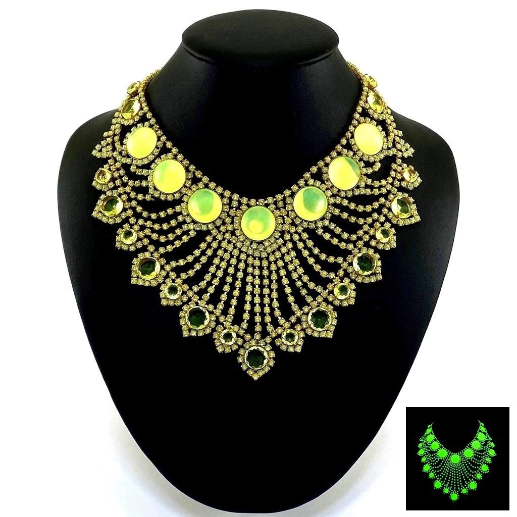 Art Deco Vaseline Uranium Glass Vintage Necklace: Really nice piece that glows beautifully under UV light. All the stones in this necklace are from uranium glass. Made in Czechoslovakia. Dimensions: Measures 19" including extender and clasp. Adjustab