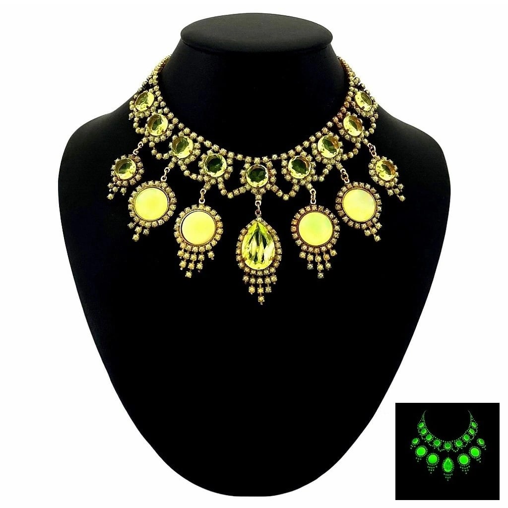 Art Deco Vaseline Uranium Glass Vintage Necklace: Really nice piece that glows beautifully under UV light. All the stones in this necklace are from uranium glass. Made in Czechoslovakia. Dimensions: Measures 18" including extender and clasp. Adjustab