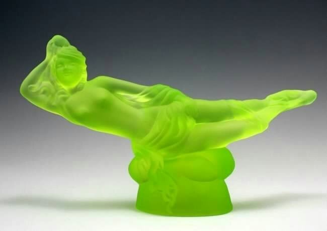 Art Deco Vaseline Uranium Art Glass Figurine ' Lady ' Large Sculpture 1930' H.Hoffmann (1 of 4)