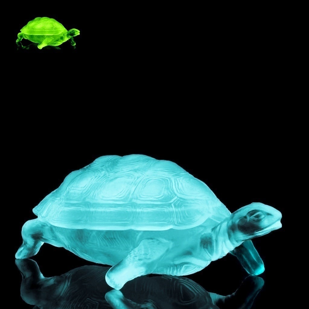 Jewelry Box ' Turtle ' Art Deco Blue Uranium Glass 1930' H. Hoffmann: Jewelry Box - Blue Uranium Glass. This blue glass box changes color. In daylight it is blue (just like in the photos). Under UV light it glows green. This piece was made in Bohemia from ORIGINAL antiq