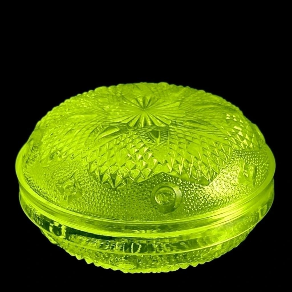 Art Deco Vaseline Uranium Glass Jewelry Box 1930' H.Hoffmann: Bohemian Vaseline Uranium Glass Jewelry Box. A beautiful Bohemian piece that glows wonderfully under UV light. Made from vaseline uranium glass, it features an elegant design and vibrant color that ma