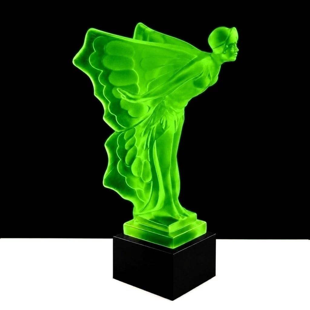 Art Deco Rare Green Uranium Glass Hood Ornament Rolls Royce ' Flying Lady ' 1930' H.Hoffmann: This piece is a great addition to collection or a great gift. Timeless design - Top Qality Art Deco Glass Car Mascot '' Hood Ornament ' Flying Lady ' Spirit of Ecstasy Figurine. This piece was made in