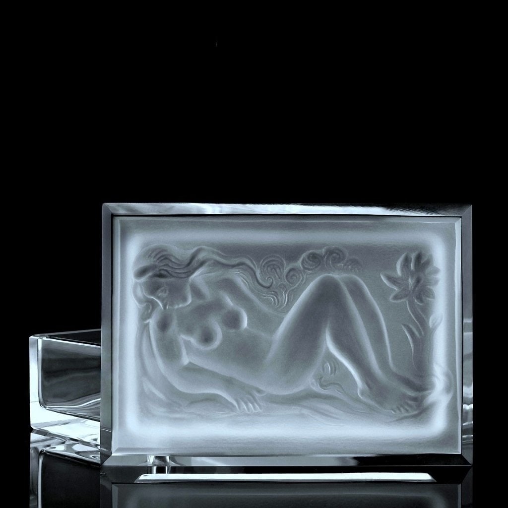 Jewelry Box Clear Frosted Glass ' Odalisque ' 1930' H.Hoffmann: Jewelry Box - Clear Frosted Glass - excellent color and detail. This piece was made in Bohemia from ORIGINAL antique vintage molds that were used during the 1930's - 1939's. It is breathtaking high qu